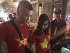 Cặp đôi 9X táo tợn vận chuyển pháo nổ trên phố Hà Nội sau trận Việt Nam – Philippines