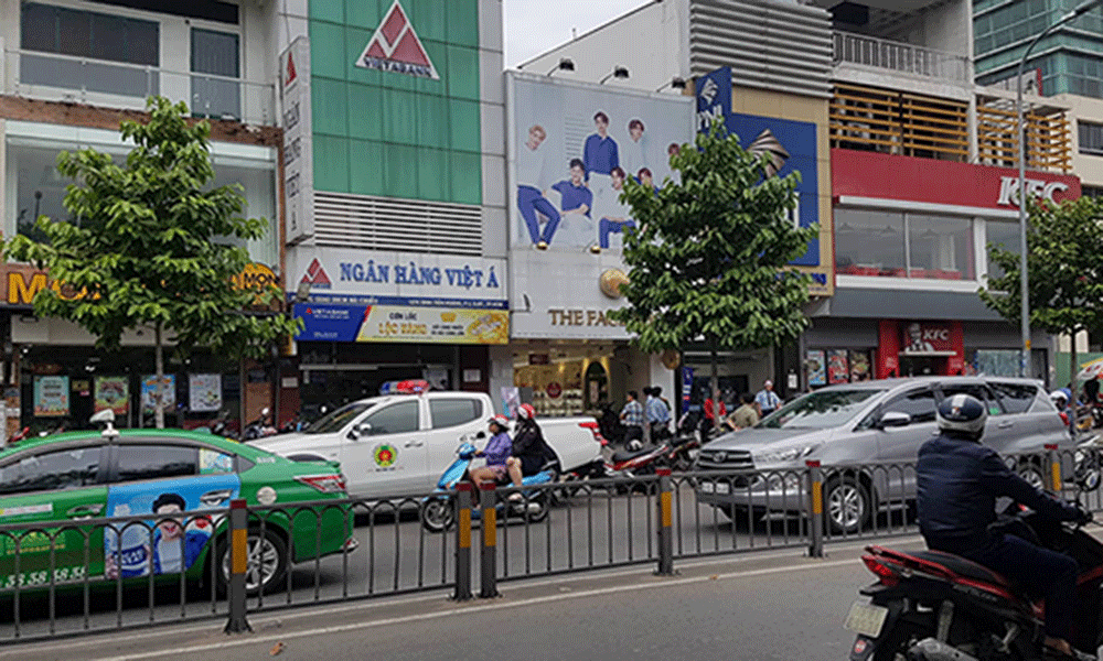 Nam thanh niên dùng súng cướp ngân hàng ở Sài Gòn-1