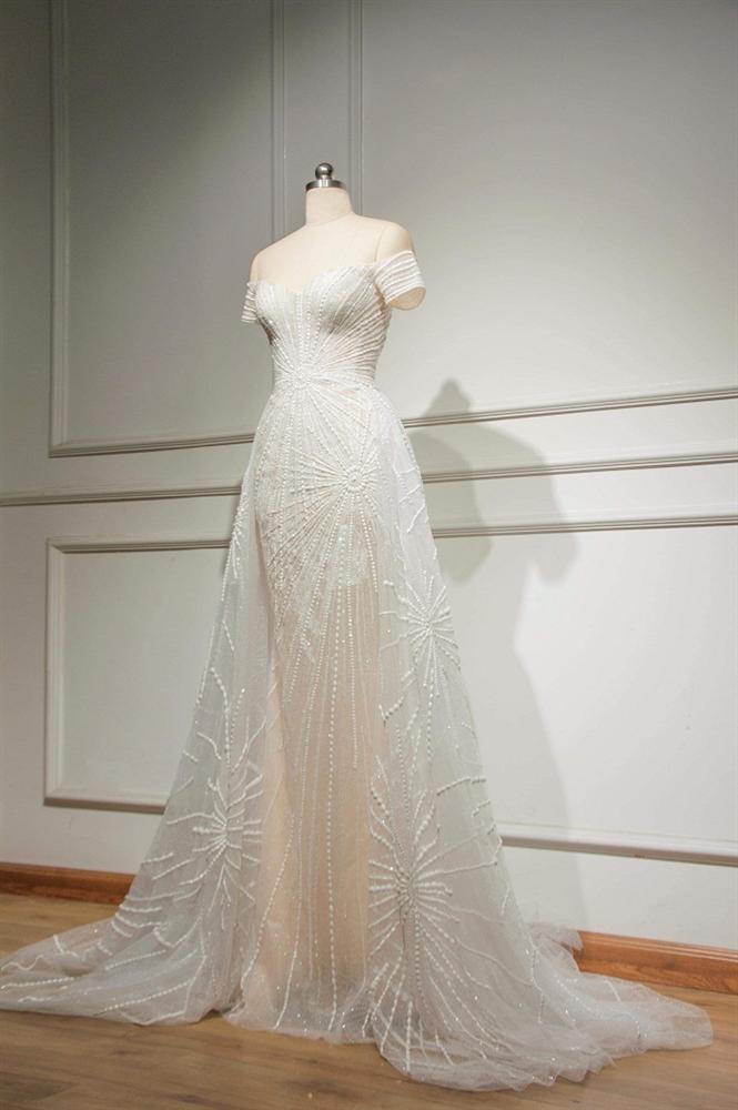 Lộ diện chiếc đầm trắng tinh khôi được Tiểu Vy mặc trong đêm chung kết Miss World 2018-3