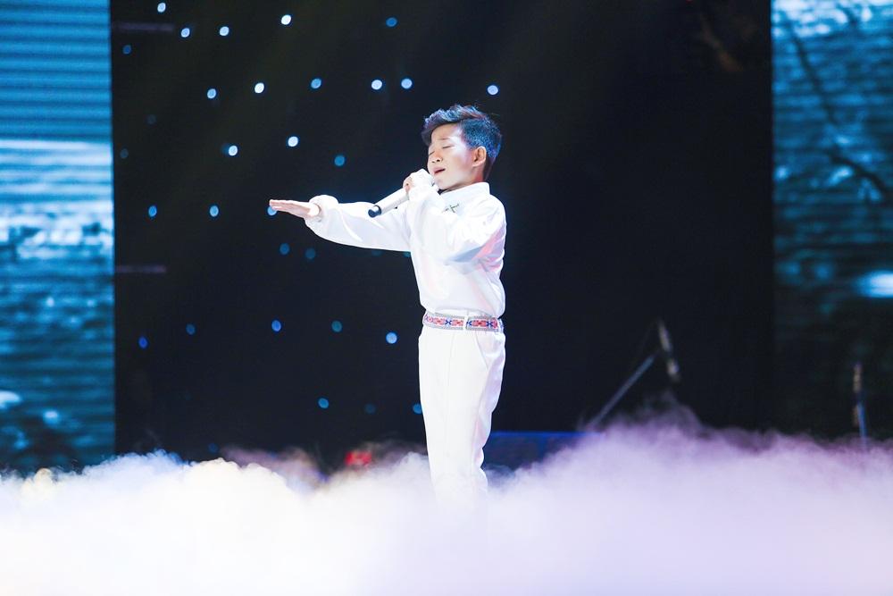 Soobin Hoàng Sơn bất đồng quan điểm với Hồ Hoài Anh trên ghế nóng-1