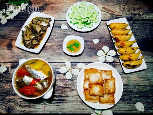 Thực đơn cơm tối cho 3 người no căng bụng chỉ hơn 40 nghìn đồng-5