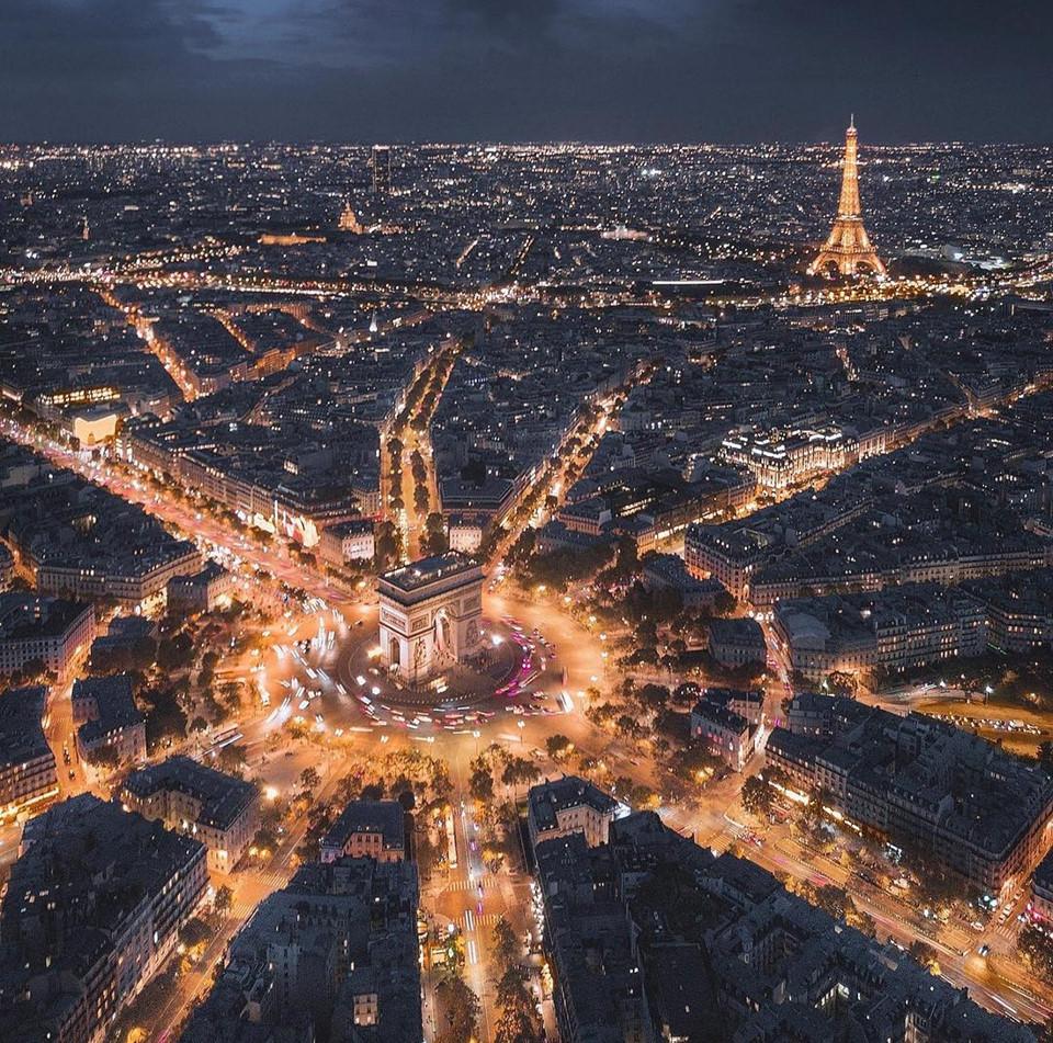 Trước tan hoang, Khải Hoàn Môn từng rất đẹp qua ảnh du khách check-in-1