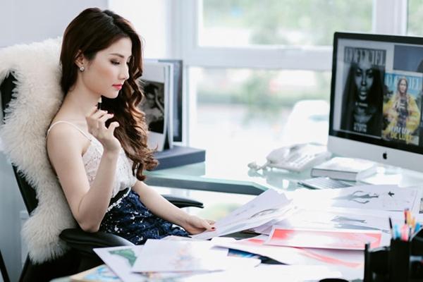 Gái xinh văn phòng – Vẻ đẹp trẻ trung và phong cách làm việc đẳng cấp trong môi trường công sở 2 Gái xinh văn phòng – Vẻ đẹp trẻ trung và phong cách làm việc đẳng cấp trong môi trường công sở