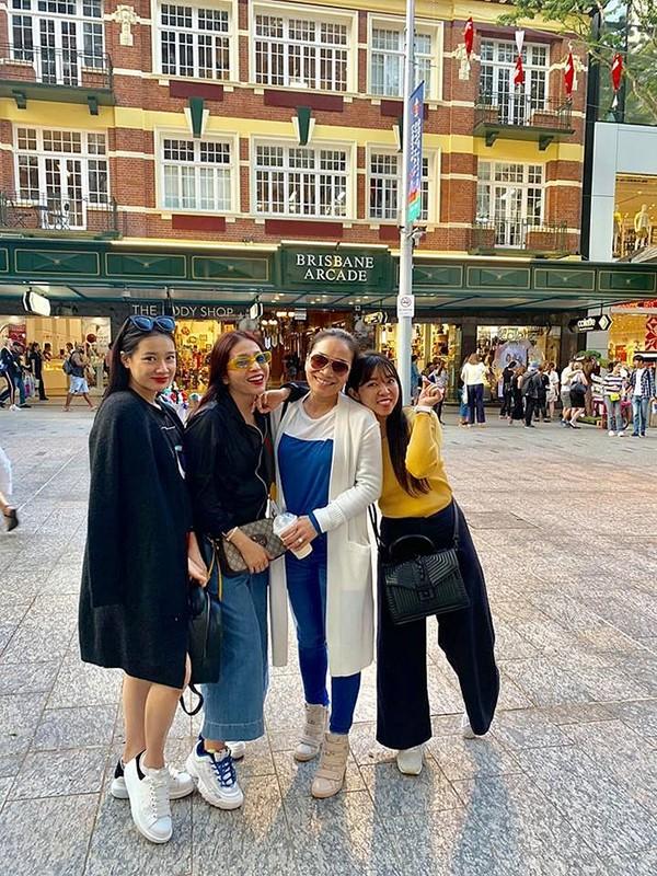 Khổ như Nhã Phương: Chụp ảnh lúc nào cũng phải cố gắng che bụng… bằng mọi cách-1