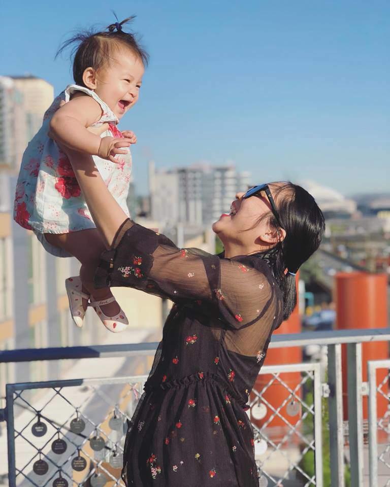 Ít khi khoe hình, nhiều người bất ngờ con gái ca sĩ Lam Trường mới 2 tuổi thôi mà đã có tướng mỹ nhân tương lai rồi-1