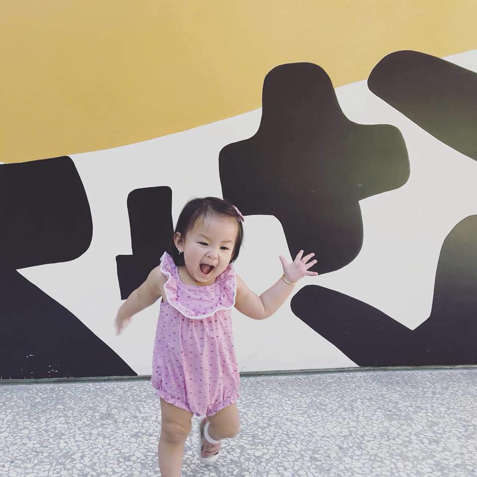 Ít khi khoe hình, nhiều người bất ngờ con gái ca sĩ Lam Trường mới 2 tuổi thôi mà đã có tướng mỹ nhân tương lai rồi-3