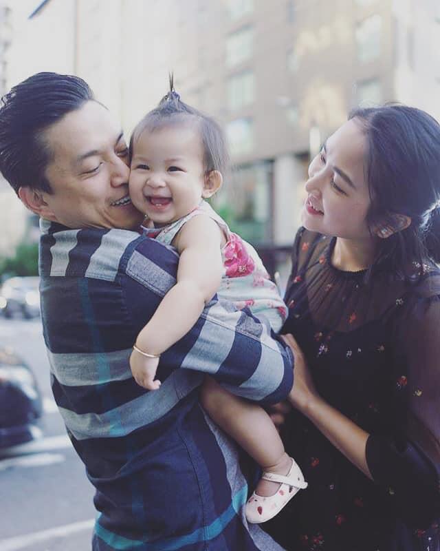 Ít khi khoe hình, nhiều người bất ngờ con gái ca sĩ Lam Trường mới 2 tuổi thôi mà đã có tướng mỹ nhân tương lai rồi-12