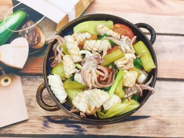 Mực xào dưa chua thanh ngọt, nhậu cuối tuần thì hết ý-2