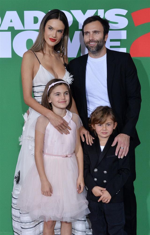 Những chuyện tình tan rã của các cặp sao Hollywood trong năm 2018-7