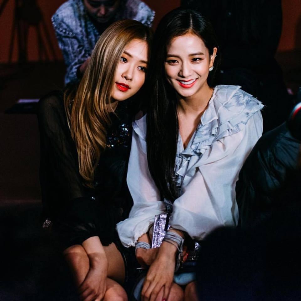 Không cần Jennie xuất hiện, Black Pink Jisoo và Rose vẫn đẹp và nổi bật tại sự kiện-2