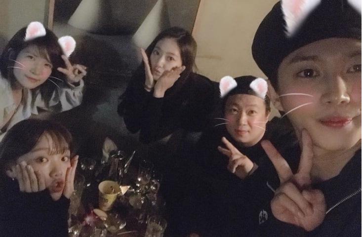 Không cần Jennie xuất hiện, Black Pink Jisoo và Rose vẫn đẹp và nổi bật tại sự kiện-7