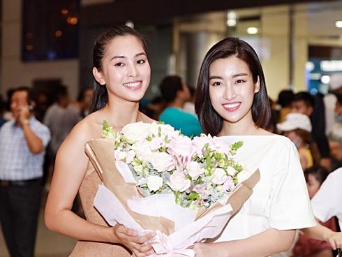 Niềm vui ngày trở về của Hoa hậu Tiểu Vy sau thành tích top 30 Miss World 2018 vỡ òa trong vòng tay người thân