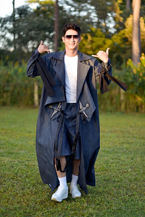 Nam Em múa may quay cuồng khi diễn cùng show với chị Lệ Nam-12