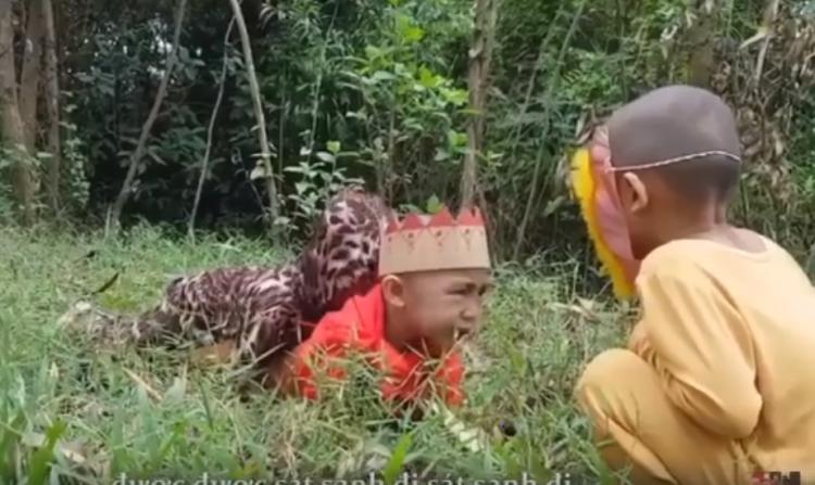 Team 5 chú tiểu ẵm 100 triệu ở Thách thức danh hài lại gây sốt với siêu phẩm thầy trò Đường Tăng đi thỉnh kinh-1