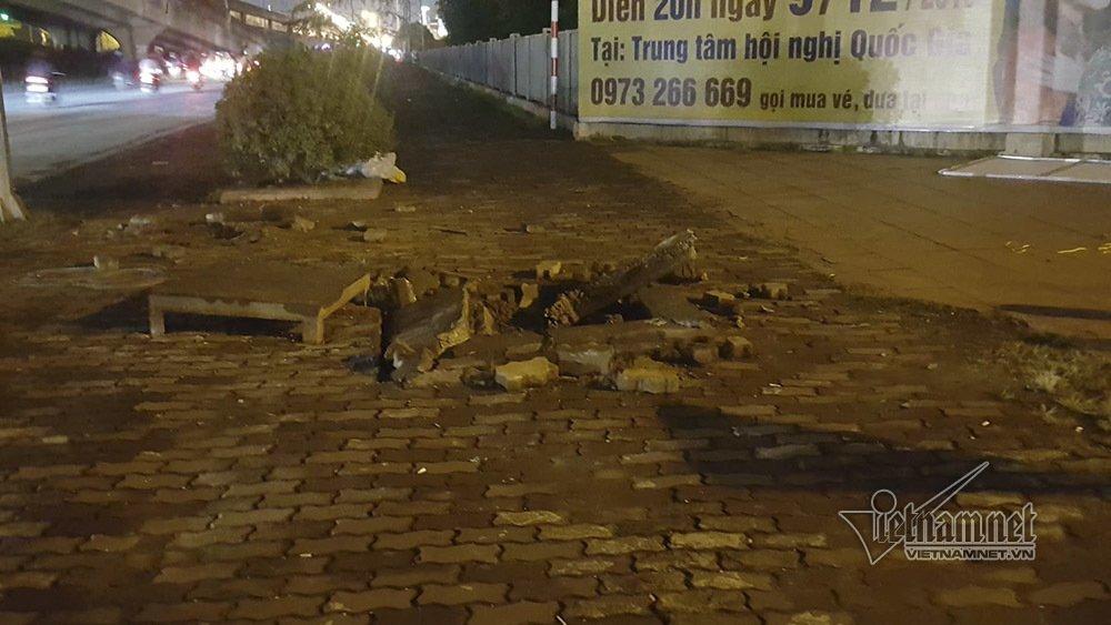 Hà Nội: Nổ trên vỉa hè đường Phạm Hùng, 3 người nhập viện-1