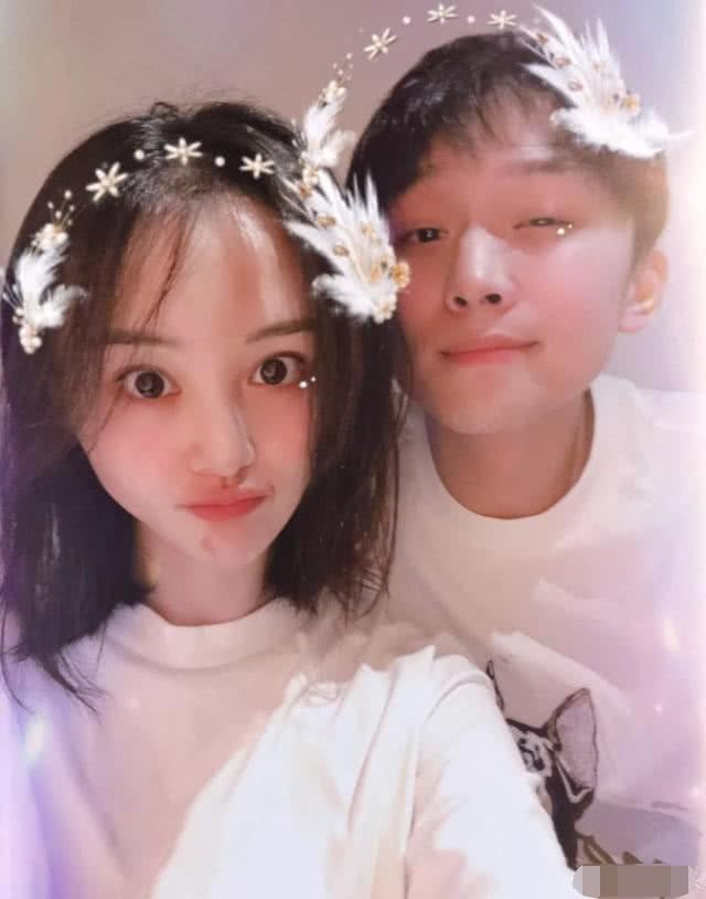 Tiểu hoa đán Trịnh Sảng bị lộ giấy đăng kí kết hôn với bạn trai sau 6 tháng hẹn hò-3