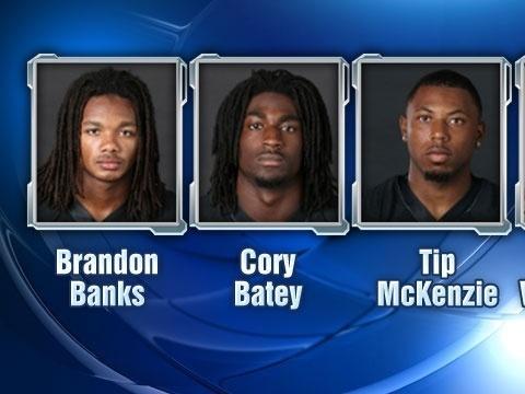 Nhóm thanh niên phê thuốc lắc thuê taxi đi cổ vũ bóng đá-2