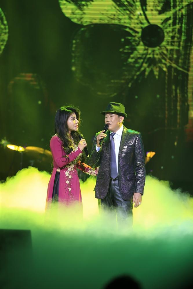 Phượng hoàng nhạc vàng Tuấn Vũ tái hiện nhiều bản bolero bất hủ trong 4 giờ đồng hồ liên tục-3