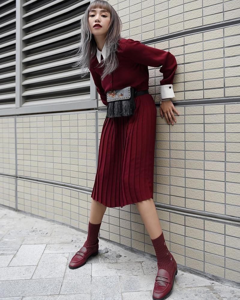 Chưa đến Giáng sinh mà Gil Lê - Hiền Hồ - Salim đã rủ nhau lên đồ ngập tràn sắc đỏ lễ hội-7