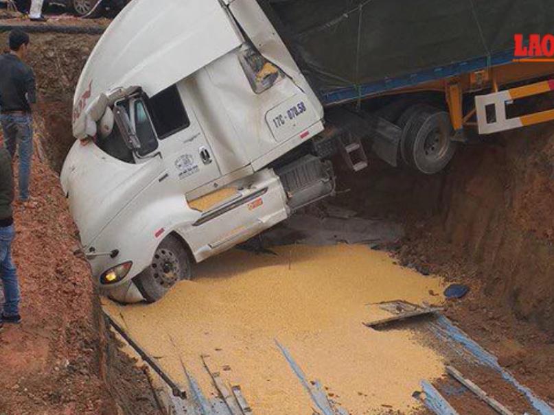 Bà kể phút bế cháu chạy thoát thân khi xe container lao vào-6