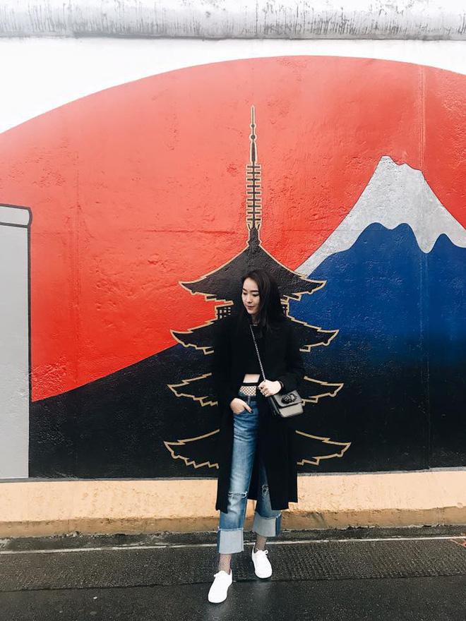 Nữ tiếp viên người Việt gốc Hoa nổi tiếng mạng xã hội bởi thân hình nóng bỏng, cuộc sống sang chảnh-6