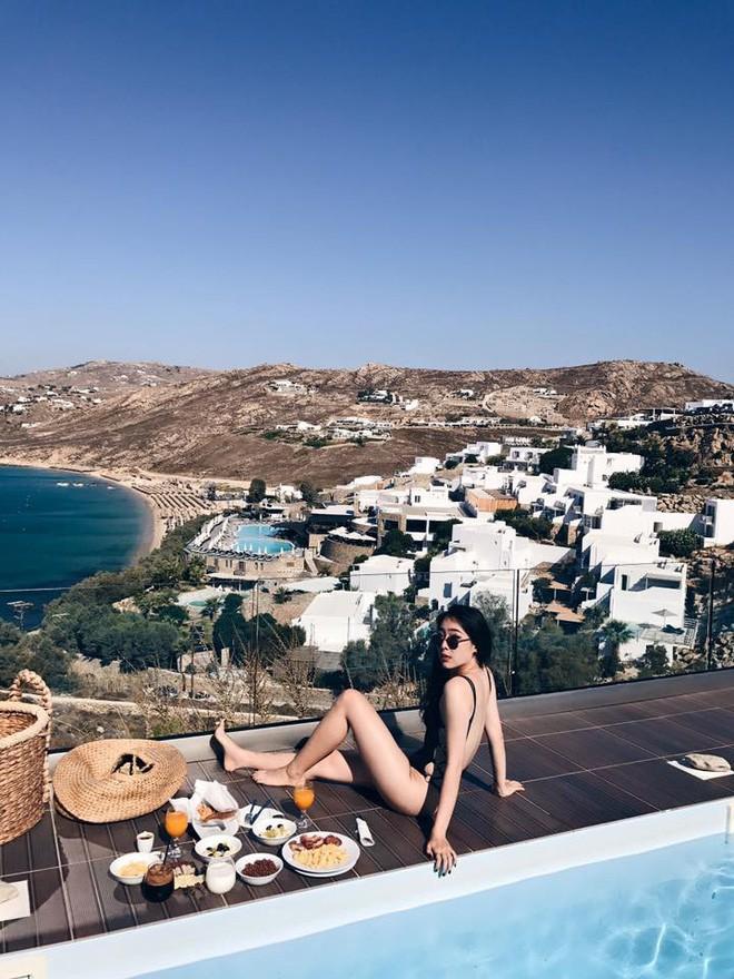 Nữ tiếp viên người Việt gốc Hoa nổi tiếng mạng xã hội bởi thân hình nóng bỏng, cuộc sống sang chảnh-8