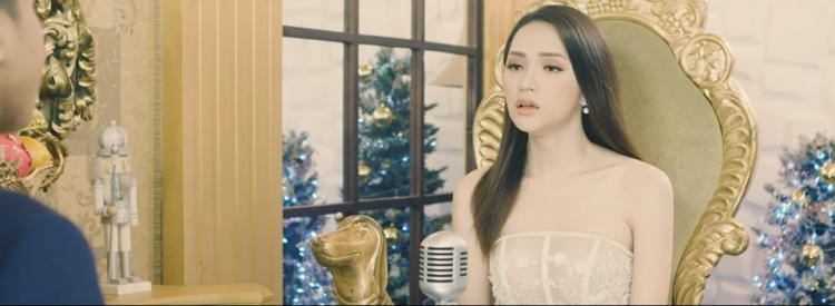 Fan Hương Giang chú ý: Bạn có quà Giáng sinh từ thần tượng!-2