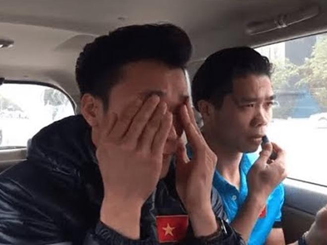 Dũng mãnh trên sân cỏ nhưng ngoài đời Công Phượng lại cute lạc lối-13