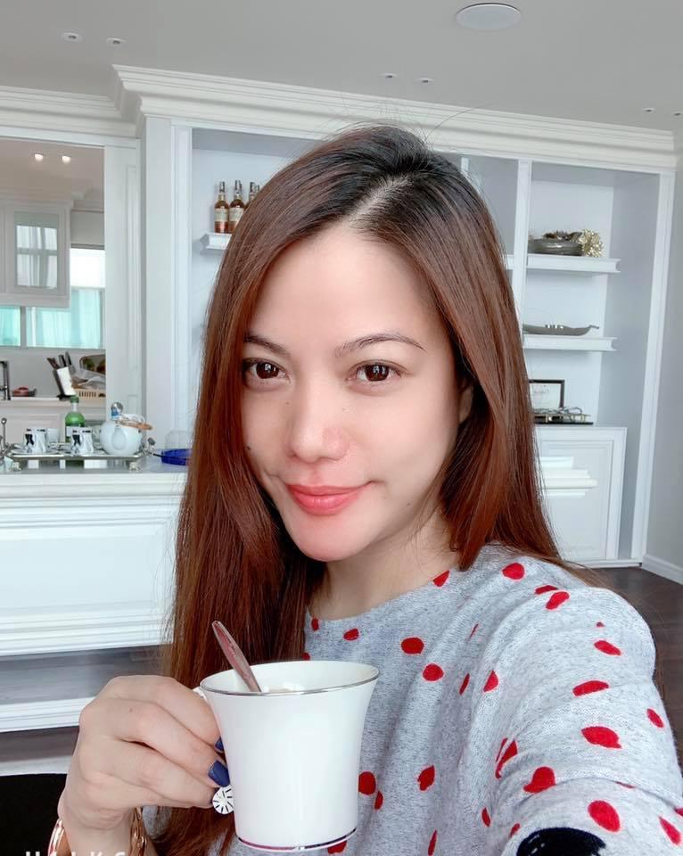 Phương Trinh Jolie hô hào mọi người xuống đường đi bão vì đội tuyển bóng đá Việt Nam-13