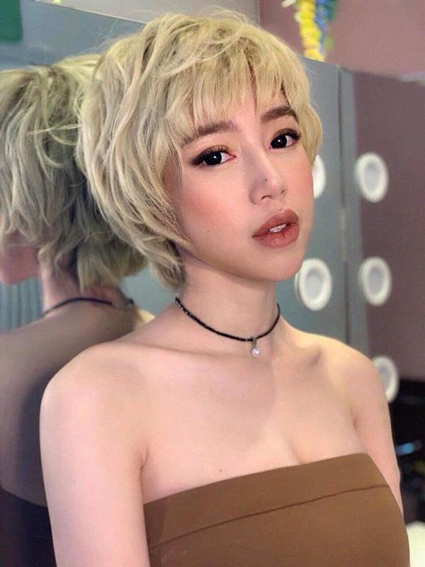 Sao make over: Tăng cân mất kiểm soát, Nam Em lộ nọng cằm - Angela Phương Trinh lấy lại phong độ-6