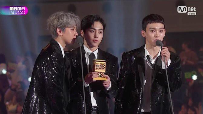 Kpop 2018 và những giải thưởng sinh ra… chẳng biết để làm gì!-8