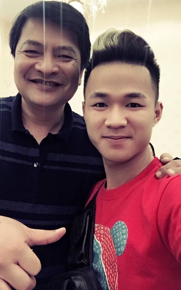 Đã tìm ra danh tính của thanh niên não cá vàng, một mình một sân xem trận Việt Nam - Malaysia tối qua-4