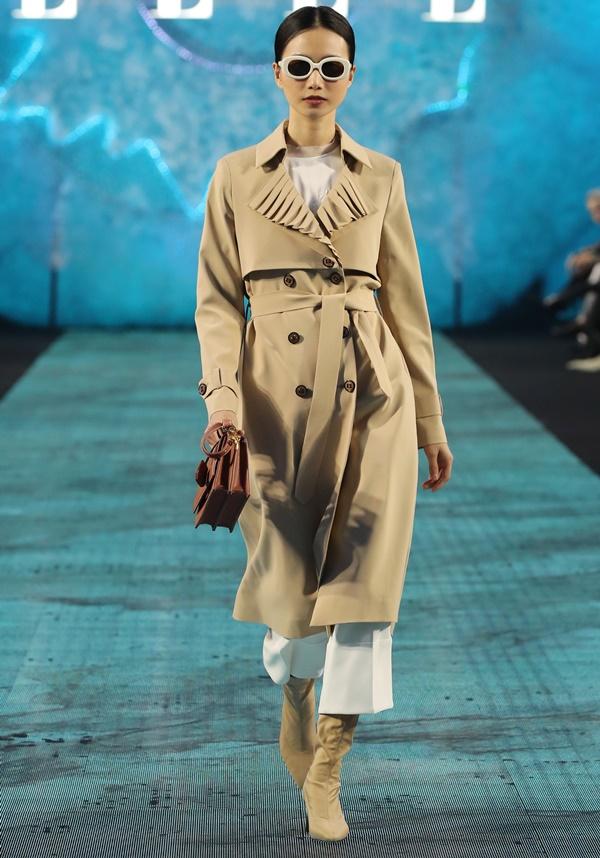 Tỷ muội Thanh Hằng - Hà Tăng ôm nhau thắm thiết khi Tăng Thanh Hà xuất hiện với vai trò mới-6