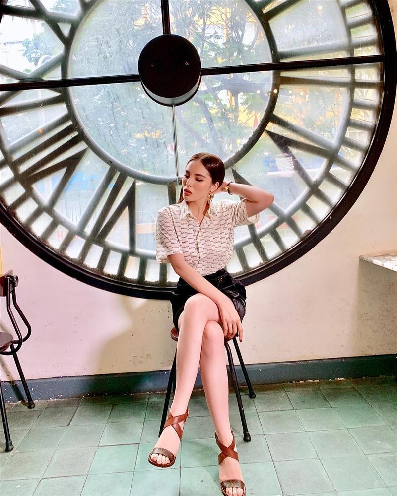 Phạm Hương khoe đón Noel sớm, fan thắc mắc: Chị Tổng ở Việt Nam hay Mỹ?-7