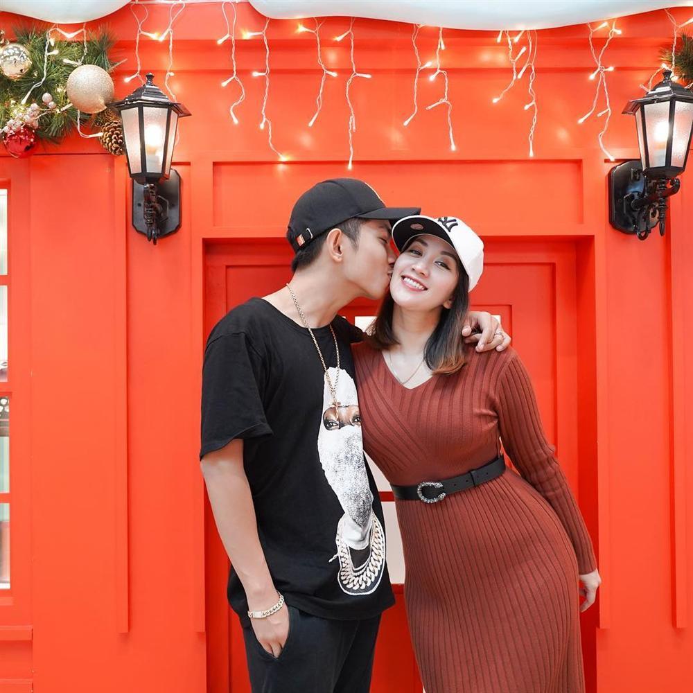 Phạm Hương khoe đón Noel sớm, fan thắc mắc: Chị Tổng ở Việt Nam hay Mỹ?-3