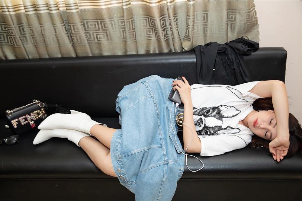 Phạm Hương khoe đón Noel sớm, fan thắc mắc: Chị Tổng ở Việt Nam hay Mỹ?-10