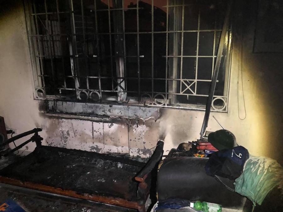 Kinh hoàng: Chăn điện phát nổ, thiêu rụi căn nhà trong đêm-2