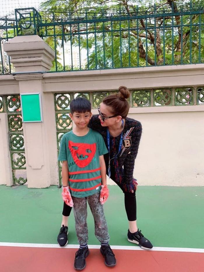 Dù không còn yêu nhưng vì hạnh phúc của con, những cặp sao Việt này vẫn gặp gỡ vui vẻ như chưa hề có cuộc chia ly-2