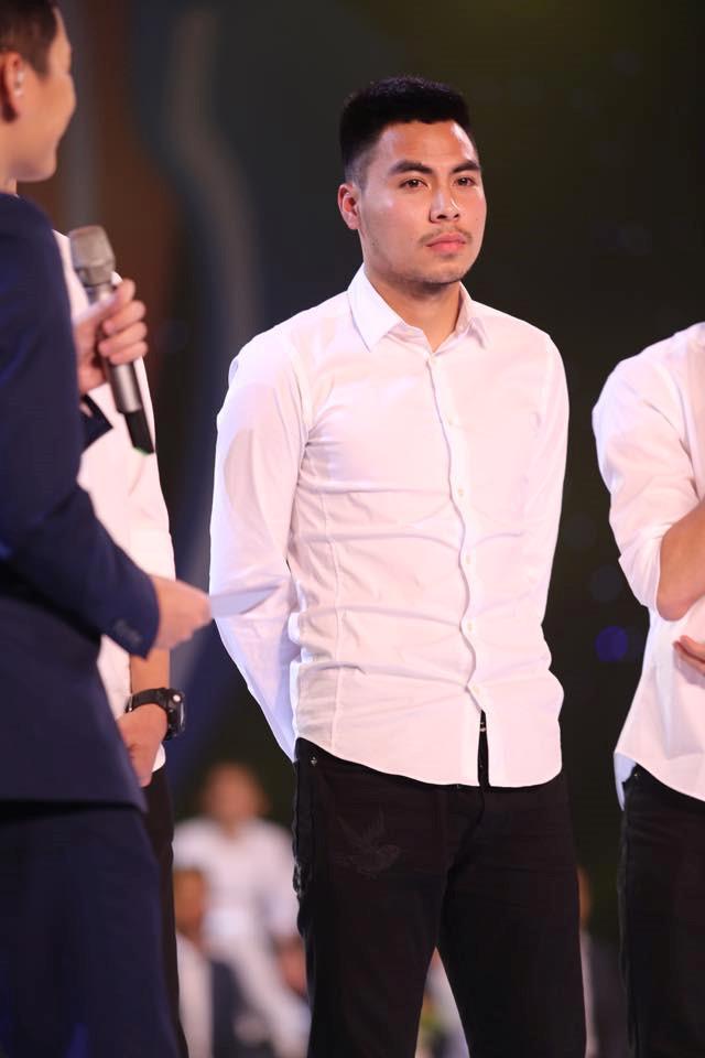 Hoàng tử Đức Huy: Nhà giàu, học giỏi Toán, thích ăn bánh gấu-7