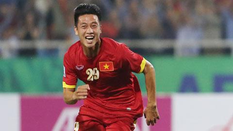 Cầu thủ tuyển Việt Nam từng suýt từ bỏ sự nghiệp quần đùi áo số về quê chăn bò vì lý do đặc biệt-1