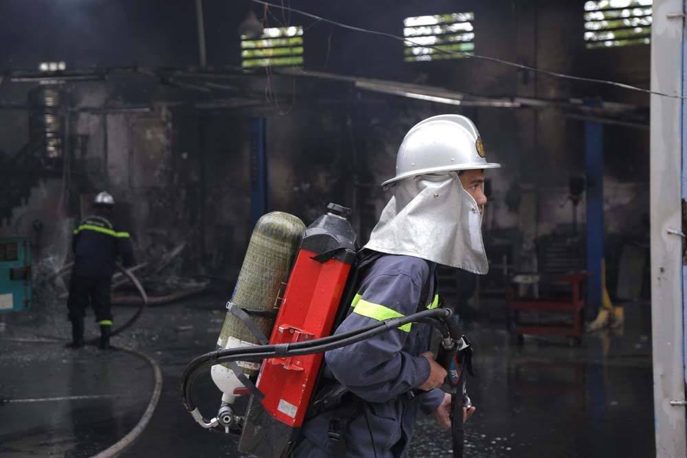 Khói lửa cuồn cuộn gần Liên đoàn Bóng đá Việt Nam-5