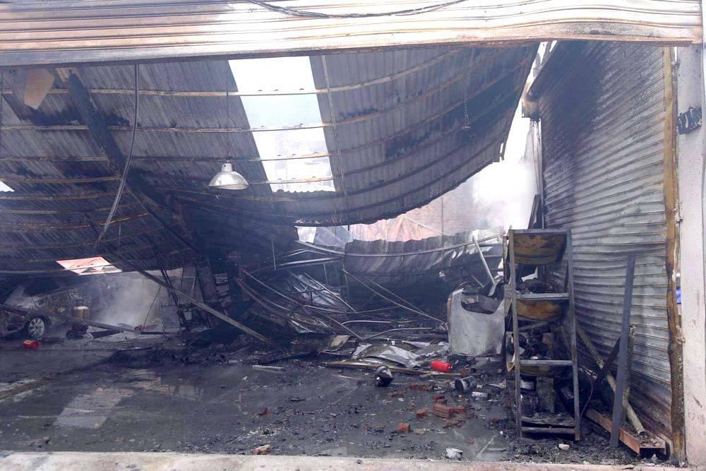 Khói lửa cuồn cuộn gần Liên đoàn Bóng đá Việt Nam-7