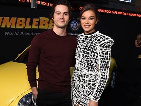 Review Bumblebee: Biên niên sử về chú ong nghệ vàng quả cảm của hành tinh Cybertron-9