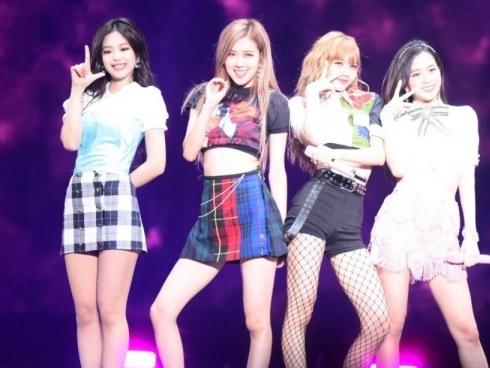 Tức nước vỡ bờ, fan Black Pink ký tên yêu cầu YG đối xử với nhóm tử tế hơn nếu không muốn đối mặt với cuộc tẩy chay quy mô lớn