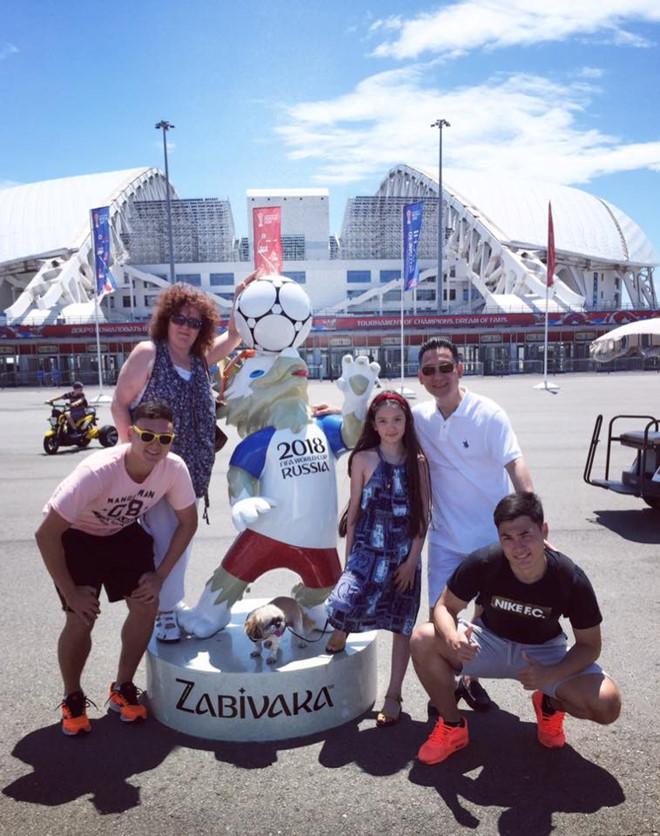 Thủ môn Lâm Tây: Hát hay, suýt làm kế toán, lần đầu bắt gôn năm lớp 1-3