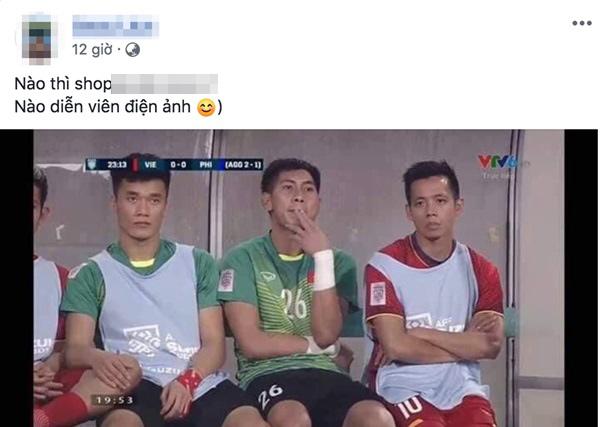 Ngồi ghế dự bị suốt mùa giải, đây là cách thầy Park yêu chiều thủ môn Bùi Tiến Dũng-3