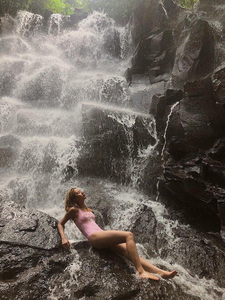 Đang chuẩn bị cho chung kết AFF Cup, Quang Hải cũng giật mình thon thót trước lượt like một bài viết của bạn gái-5