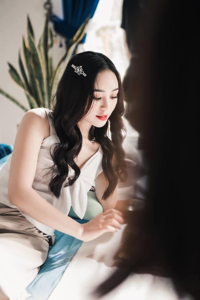 Đang chuẩn bị cho chung kết AFF Cup, Quang Hải cũng giật mình thon thót trước lượt like một bài viết của bạn gái-6