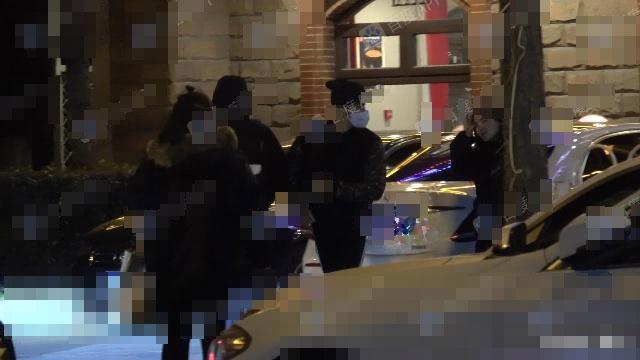 Phạm Băng Băng bịt kín mít cùng Lý Thần đi ăn lẩu, lập tức tên Phạm Gia leo top 1 tìm kiếm-5