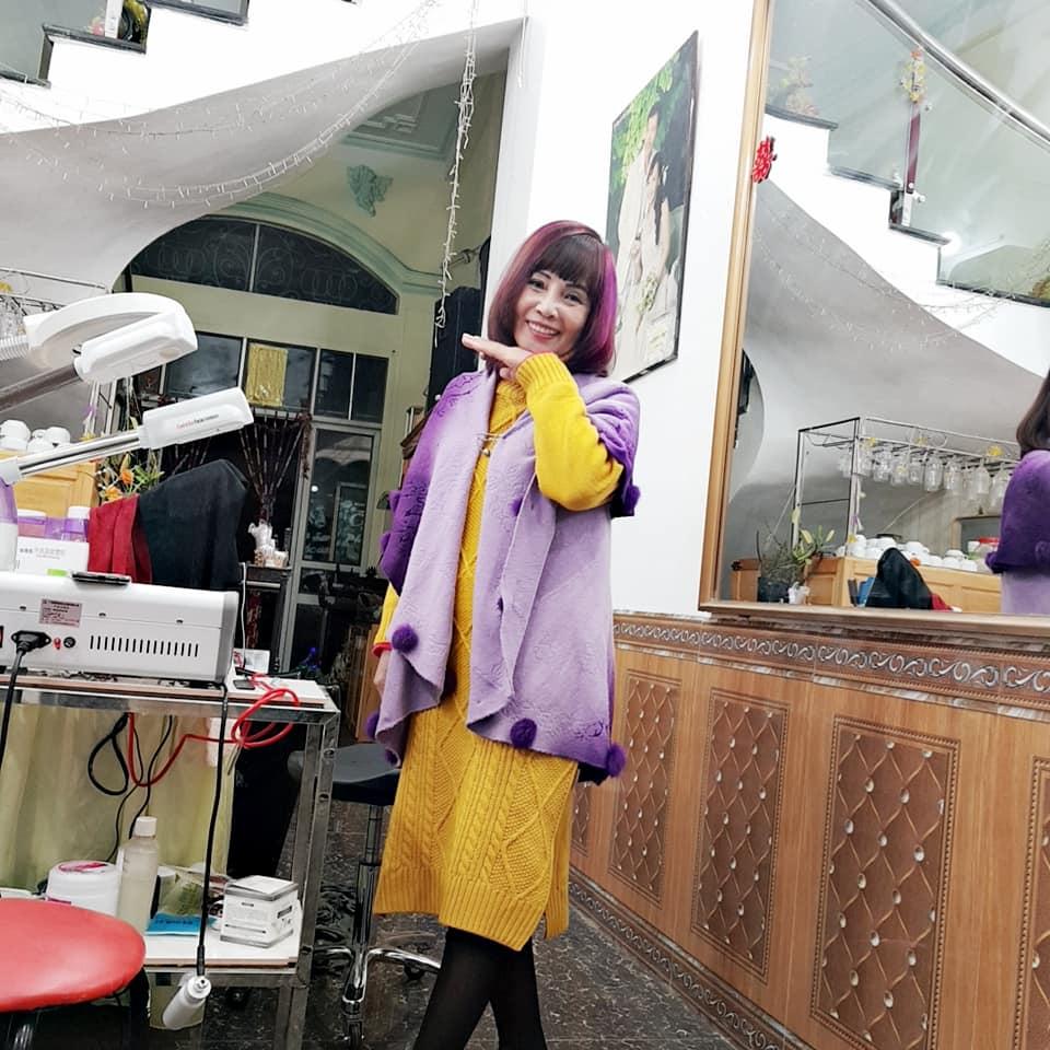 Liên tục khoe cuộc sống dư giả, cô dâu 61 tuổi bị tố mở dịch vụ 3 triệu/lần nói chuyện, 70 nghìn/cốc cà phê-3